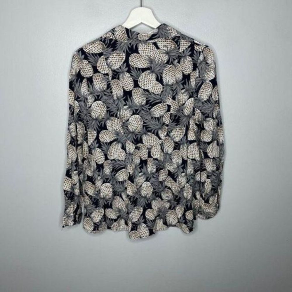 Entro Pineapple Blouse‎ - Picture 3 of 3